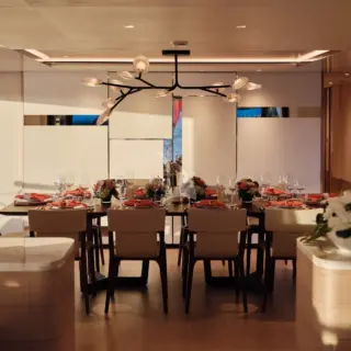 XWAVE - Main deck dining area