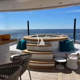 Sun deck jacuzzi