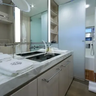 Master en-suite facilities