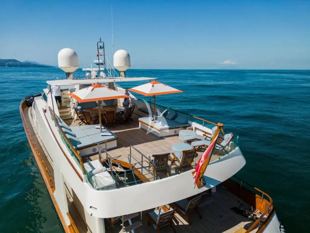 Disco Volante - Sundeck