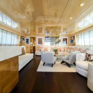 Disco Volante - Main Saloon