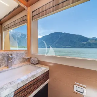 Main Deck Bathroom