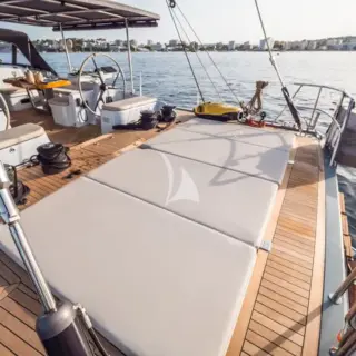 Aft Sunbathing Area