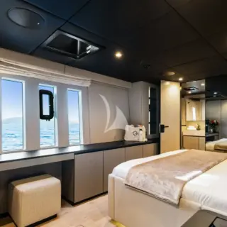 GRAYA - Master cabin