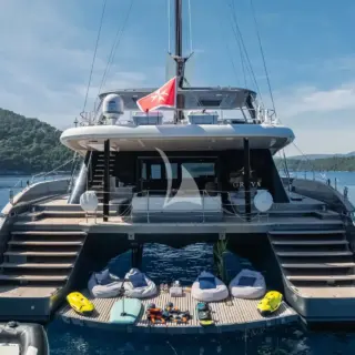 GRAYA - aft view with watertoys