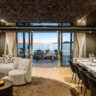 GRAYA - formal dining main saloon