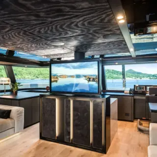 GRAYA - bridge area in main saloon with TV