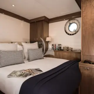 Guest cabin