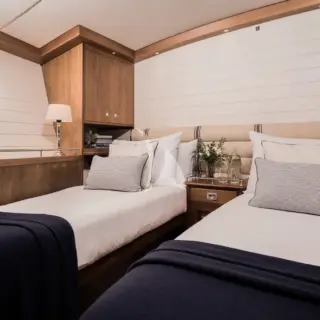 Twin cabin