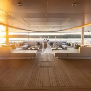 Main deck aft
