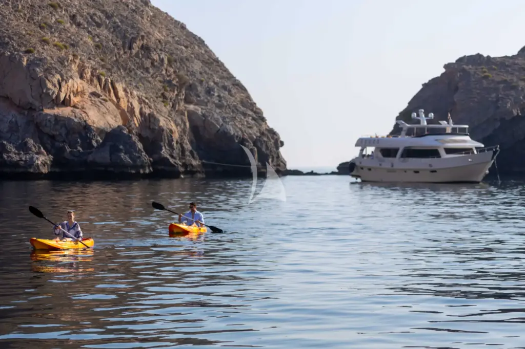 Vision - VISON - EXTERIOR VIEW - TOYS