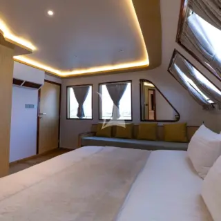 VISON - MAIN DECK - MASTER CABIN
