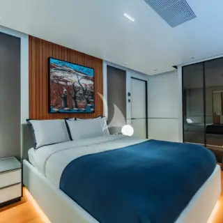 Double Cabin Port