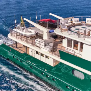 HIGHLANDER - Image 12