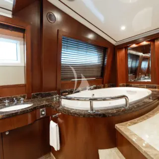 Master ensuite