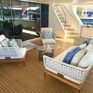 Main deck aft