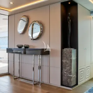 Zieta mirror