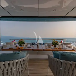Main deck aft