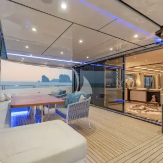 Main deck aft