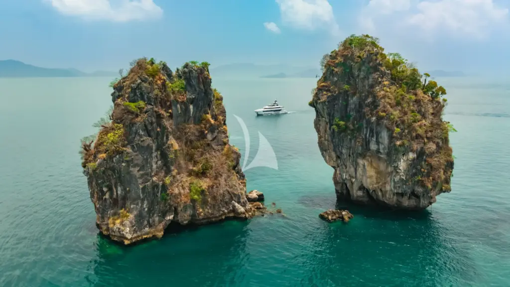 Song of Songs - At anchor