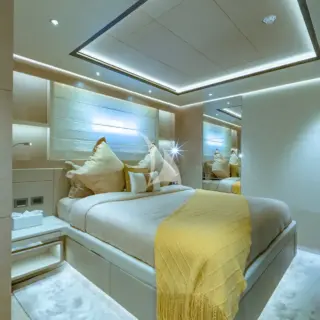 Double cabin