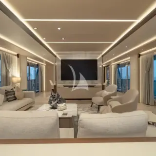 Main deck salon