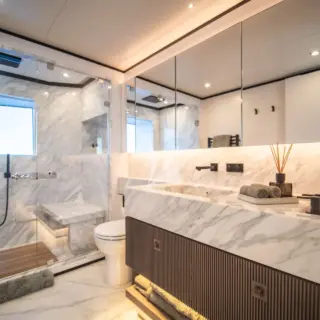 Main cabin ensuite