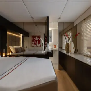 Double cabin