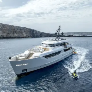 UNIQUE S - Image 1