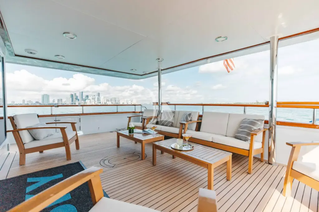 SKY - Main Deck Aft