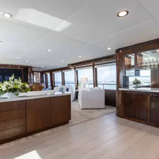 SKY - Main Salon - Bar