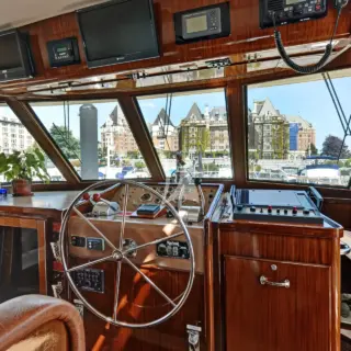 NORTHERN LIGHT - Pilothouse