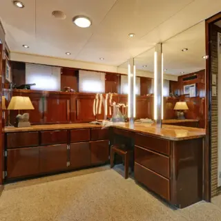 NORTHERN LIGHT - Primary Stateroom Office