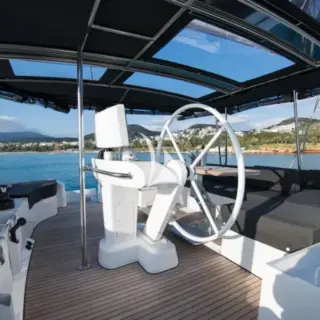 Flybridge area