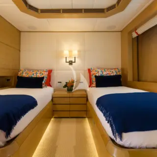 Twin cabin