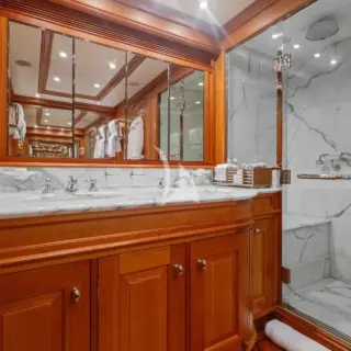 Master cabin en suite bathroom