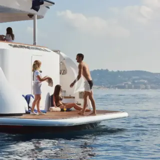 SWIMMING PLATFORM