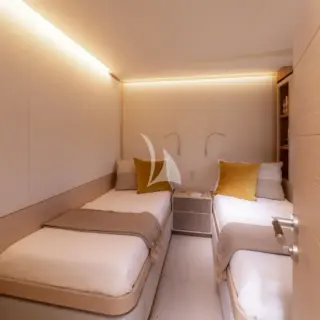 Twin guest cabin