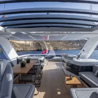 * note that there's no jacuzzi on board (images from sister-ship PEARLY SPENCER)
