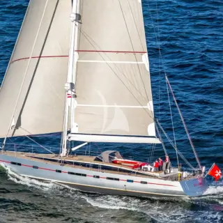 Portside sailing