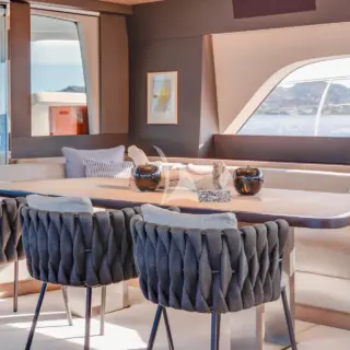 ZENIT - Main salon dining table