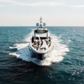 Bow underway