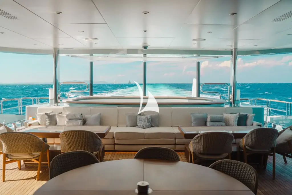 AFTER YOU - Pool with cascading waterfall