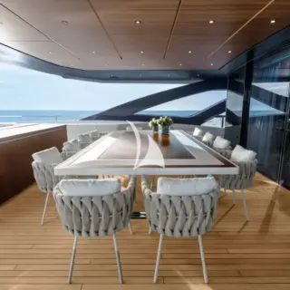 SHE'S A 10 TOO - Main Deck Aft Dining 