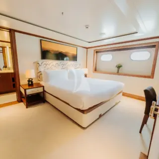 Solace - Double cabin 1