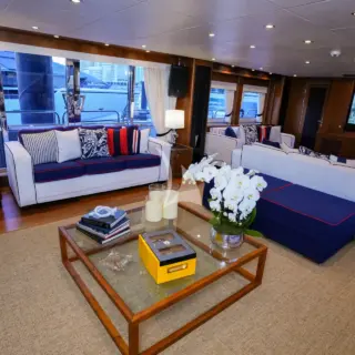 LUCIEN - Image 20