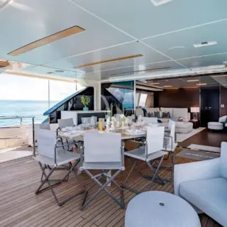 Upper Deck