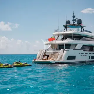 At anchor Beach Club
