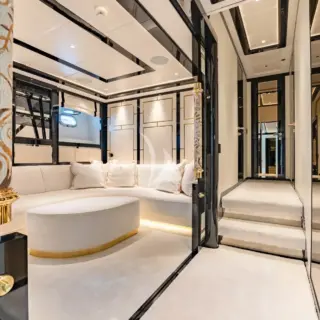 RELAX/CINEMA ROOM