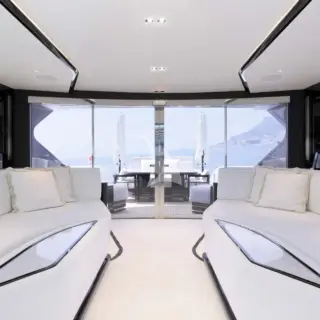 1K - Main Salon